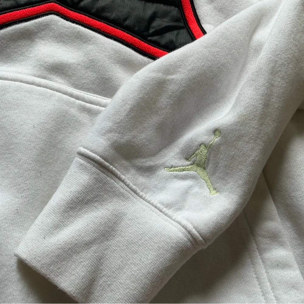 Nike Jordan size small white hoodie utility mountainside fleece sweatshirt